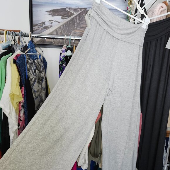 NWT!!!  Mono B Women’s GREY Cool Touch Foldover Lounge Pants - Picture 1 of 8